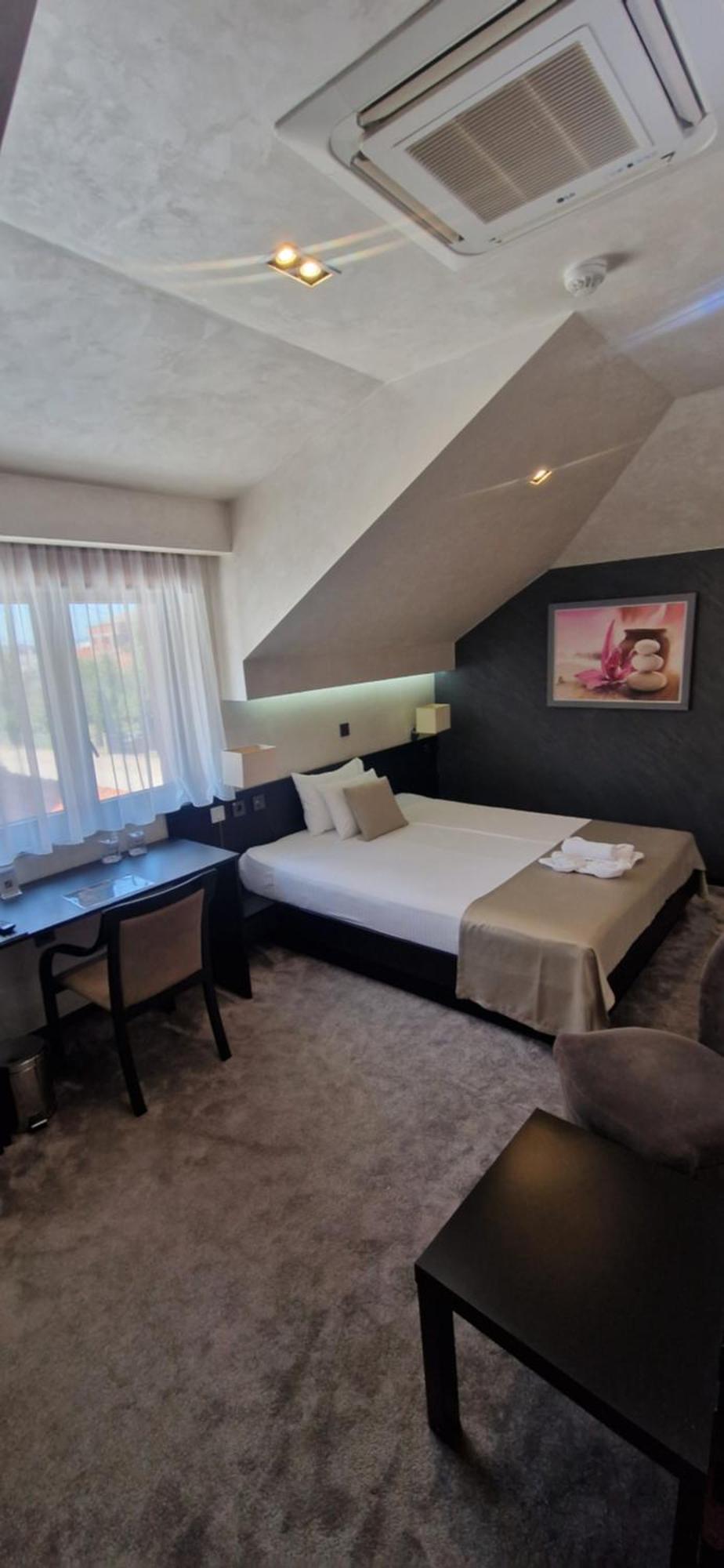 Garni Hotel Zen Free Parking Ni Exterior foto